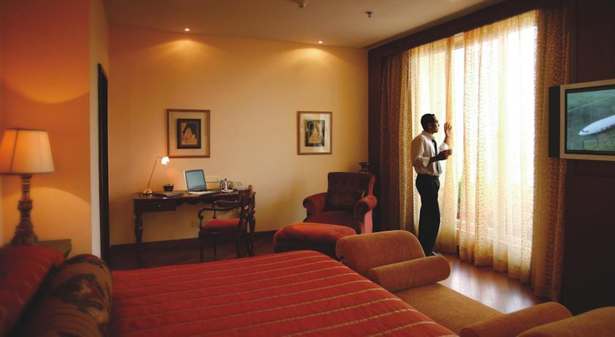 The Lalit Mumbai Hotell Rom bilde A room at the Taj Bengal