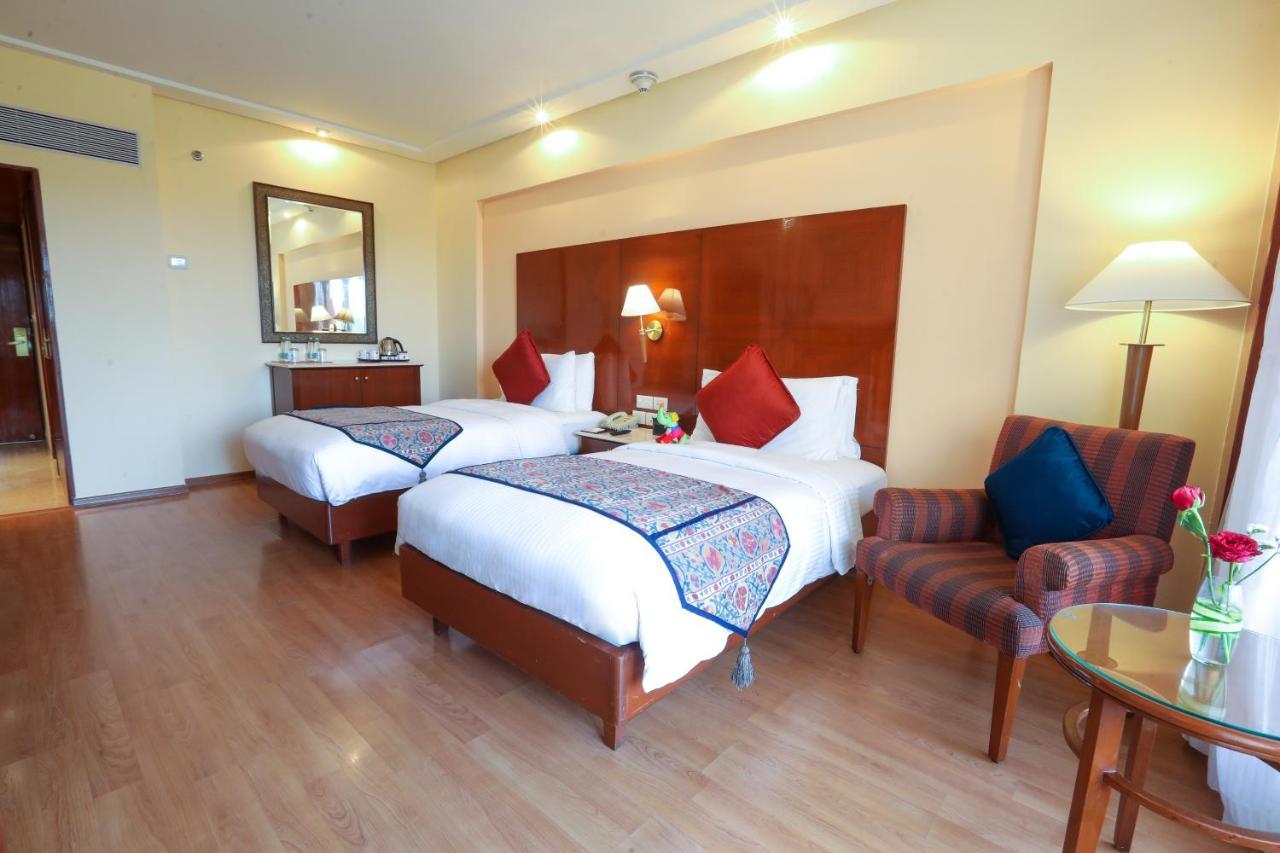 The Lalit Mumbai Hotell Eksteriør bilde
